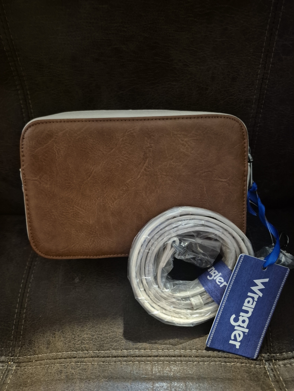 Wrangler Two-Tone Brown & Cream Crossbody Bag - Picture 4 of 8